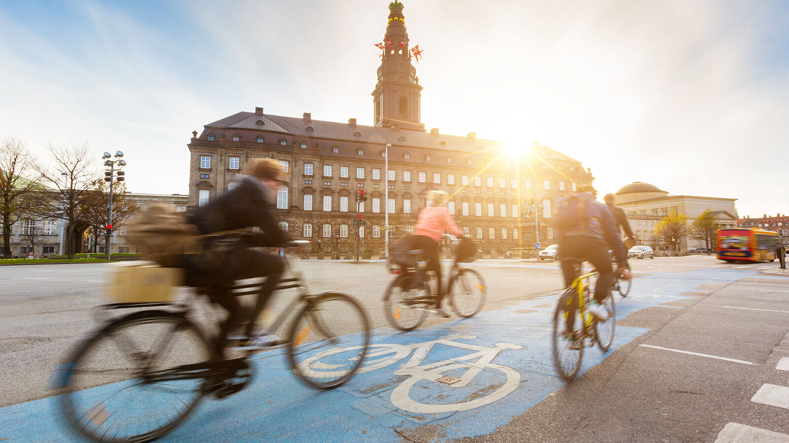 10 of the best cities in the world to see while riding a bicycle